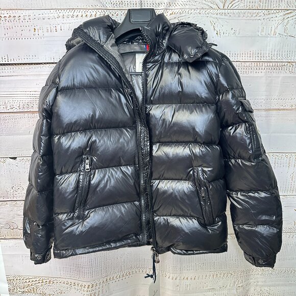 Men‘s Moncler Maya Series White Goose Down Warm Short Down Black Jacket - Picture 1 of 8